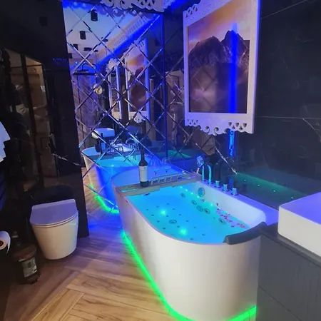 شقة Giewont - Luxury Regional With A Bathtub And A View Of The Tatra Mountains *